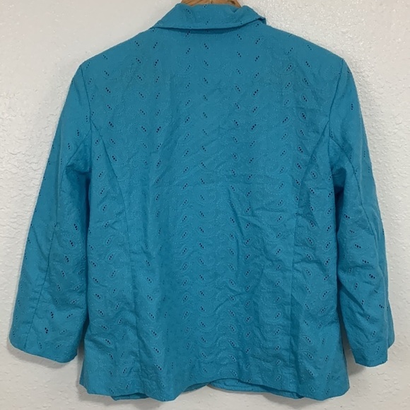 Vintage 1980s Light Blue Paisley Eyelet Cropped Single Button Top Size M - Picture 5 of 5